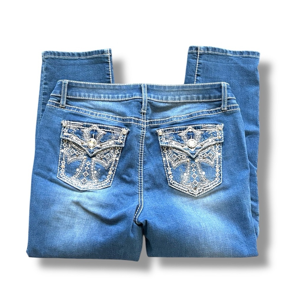 ATP. 9 Women's 10 Blue Denim Capri Cross Rhinestone Embellished Jeans